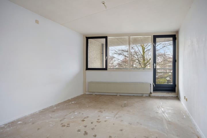 Photo 15 of Professor Pieter Willemsstraat 30-B