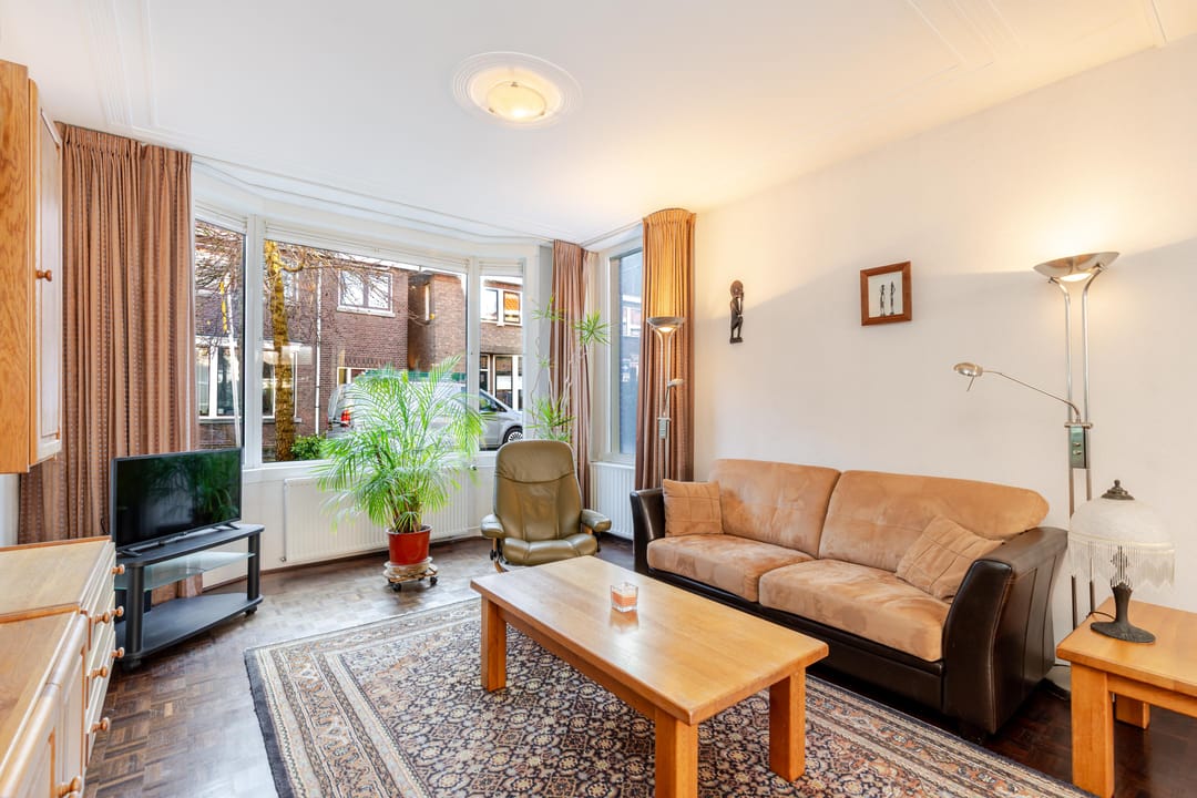 Photo 11 of Graaf Florisstraat 46