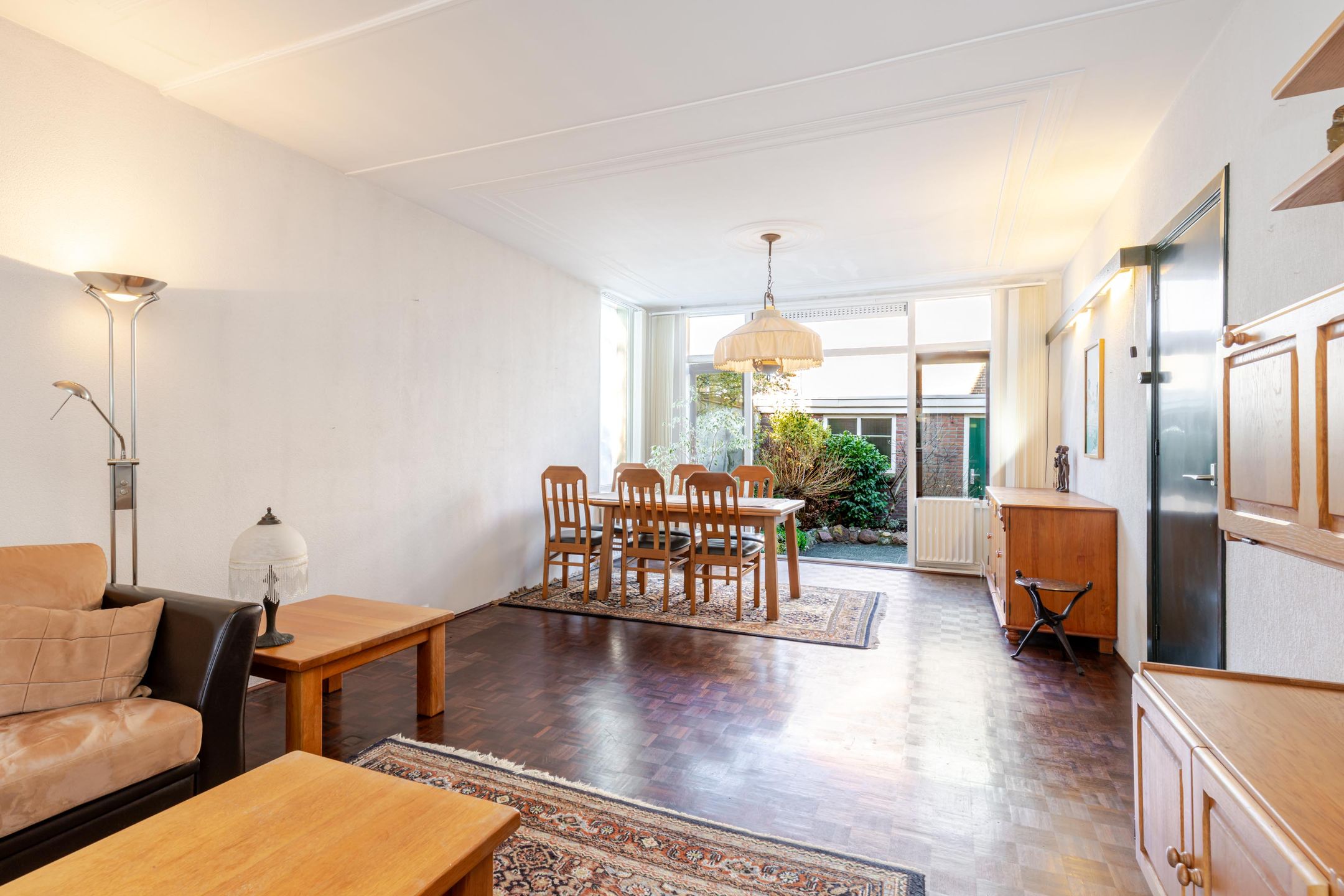 Photo 15 of Graaf Florisstraat 46