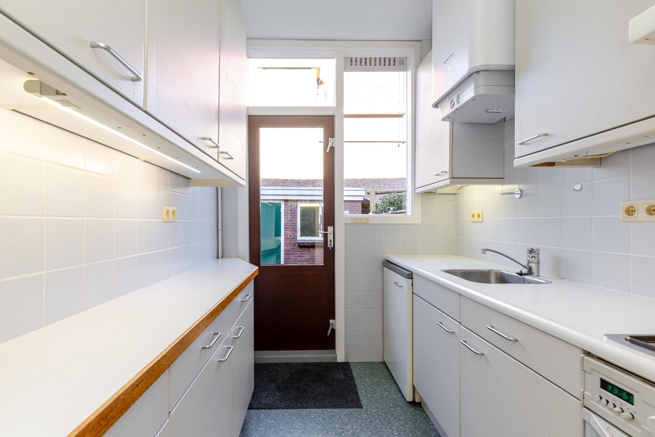 Photo 27 of Graaf Florisstraat 46