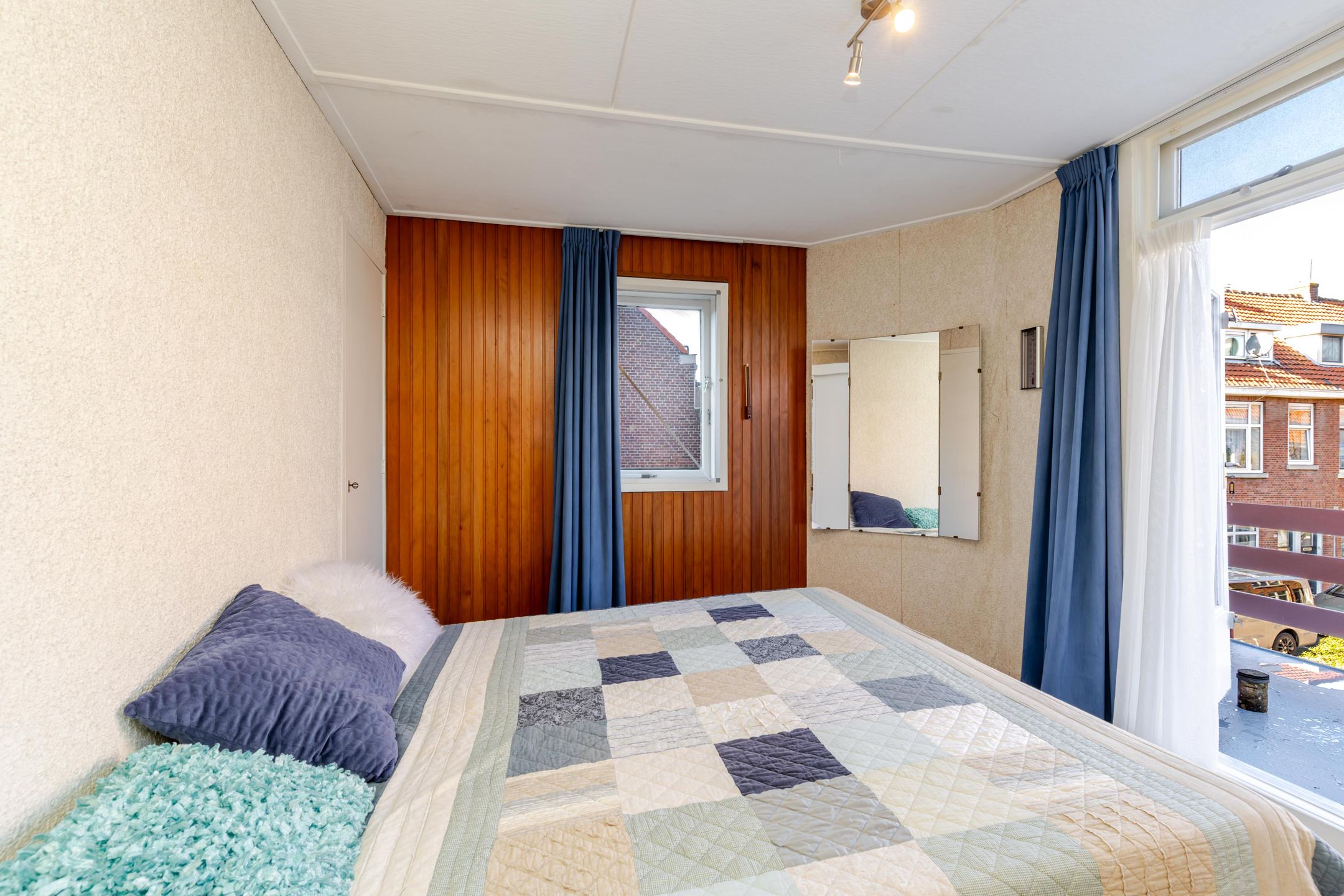 Photo 33 of Graaf Florisstraat 46