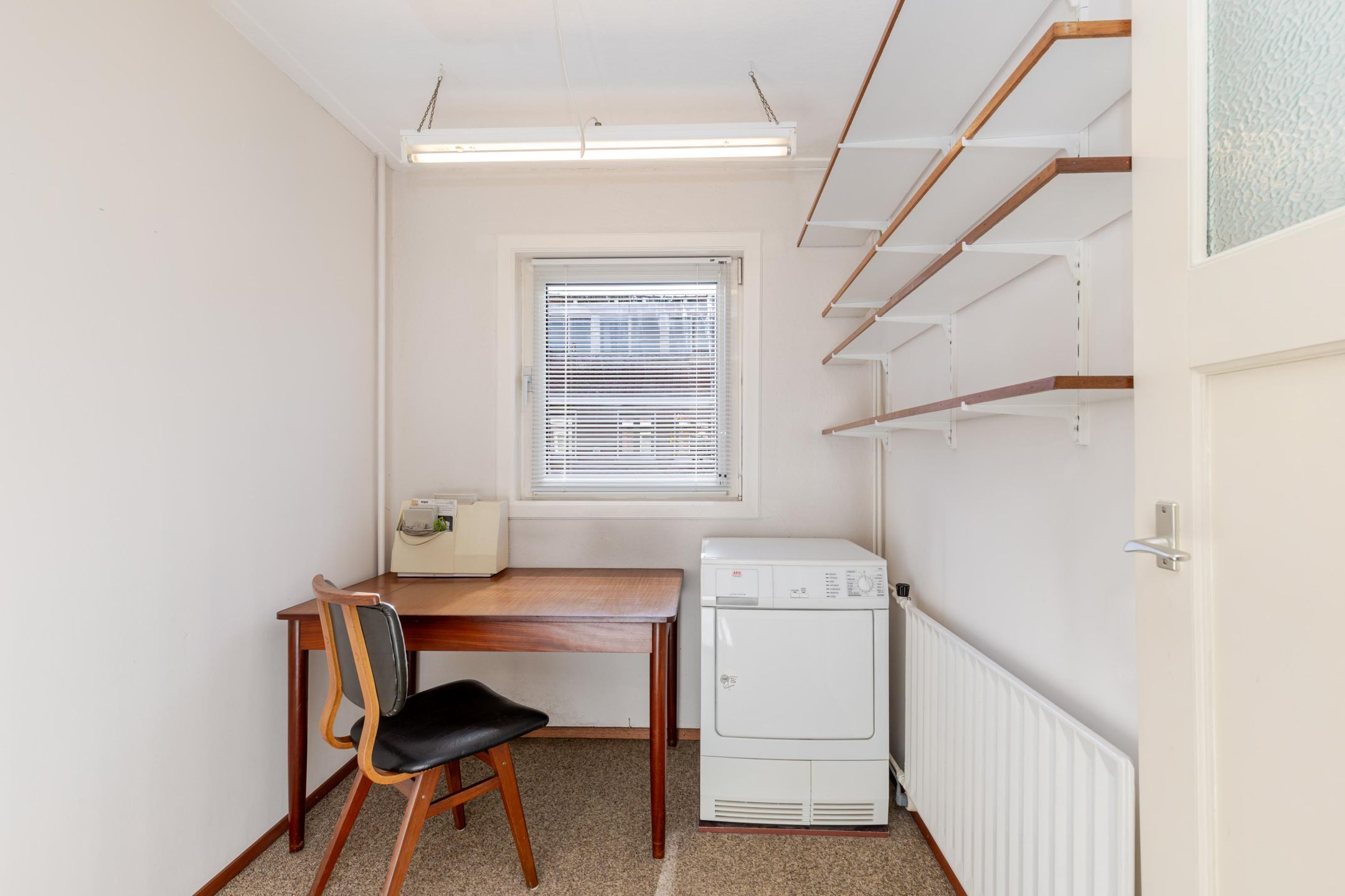 Photo 39 of Graaf Florisstraat 46