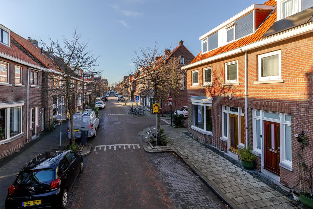 Photo 52 of Graaf Florisstraat 46
