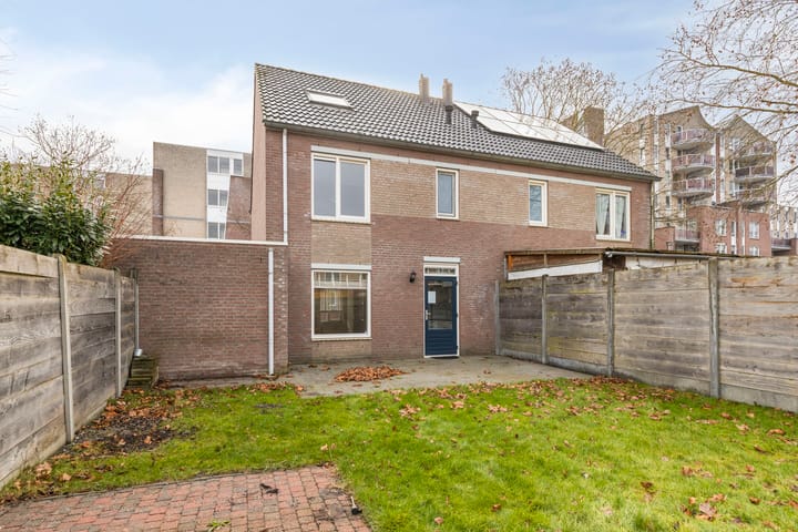 Photo 32 of Harry Meijerstraat 4