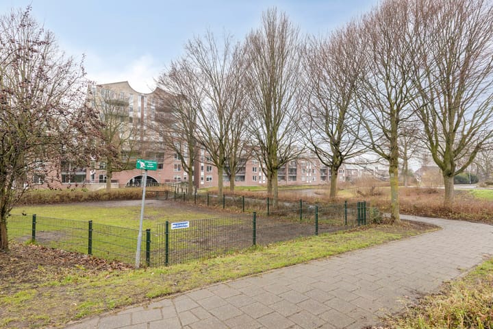 Photo 39 of Harry Meijerstraat 4