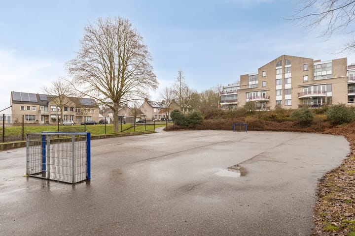 Photo 38 of Harry Meijerstraat 4