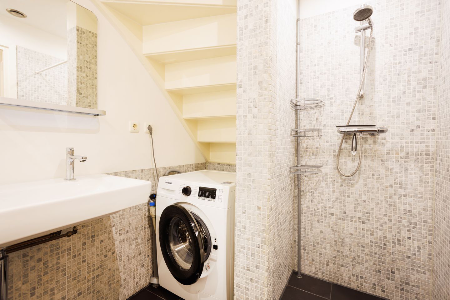 Photo 29 of Fannius Scholtenstraat 50-1