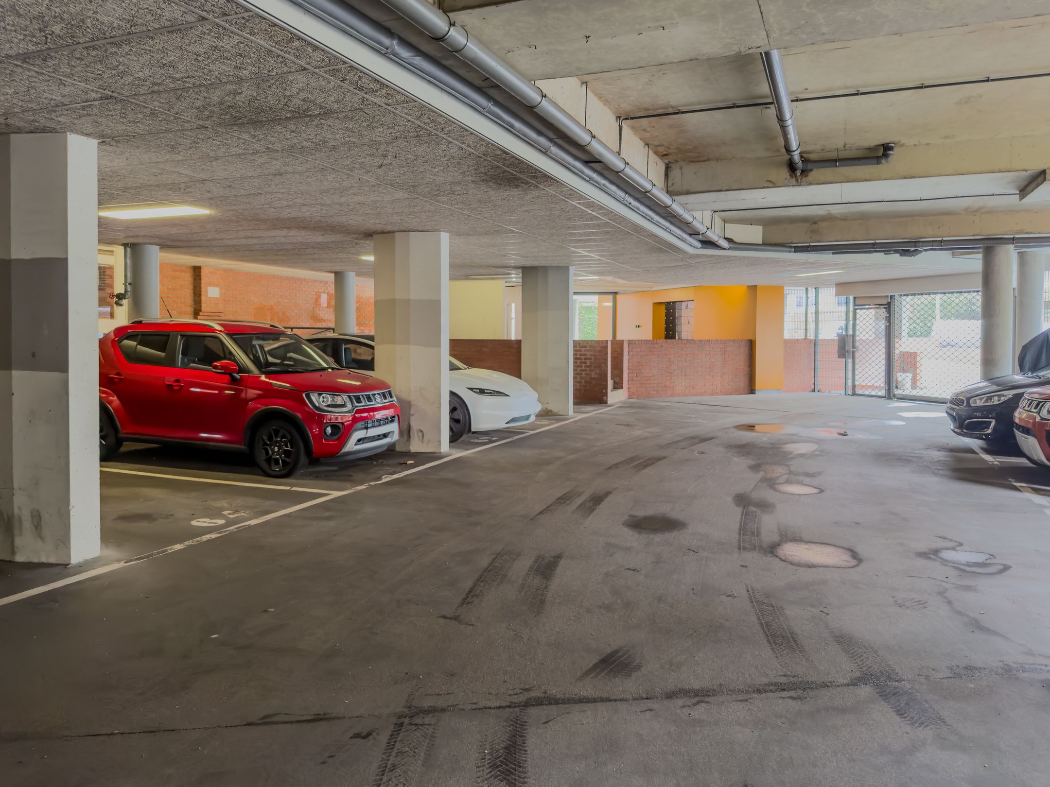 Foto 30 van Boomberg 108