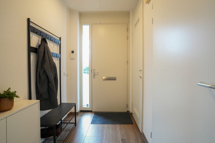 Foto 2 van Burgemeester Rhoenstraat 12