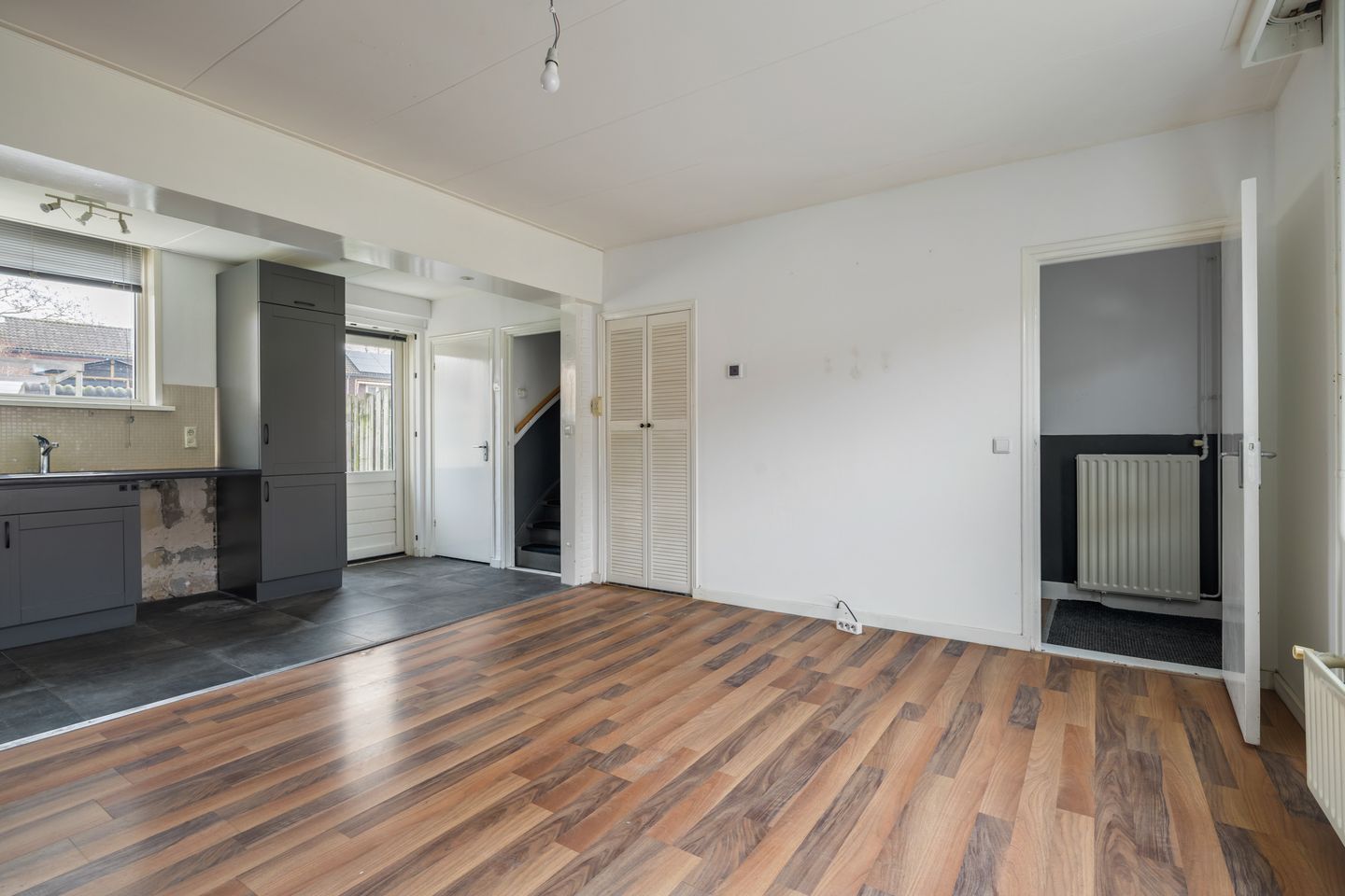 Photo 14 of van Limburg Stirumstraat 15