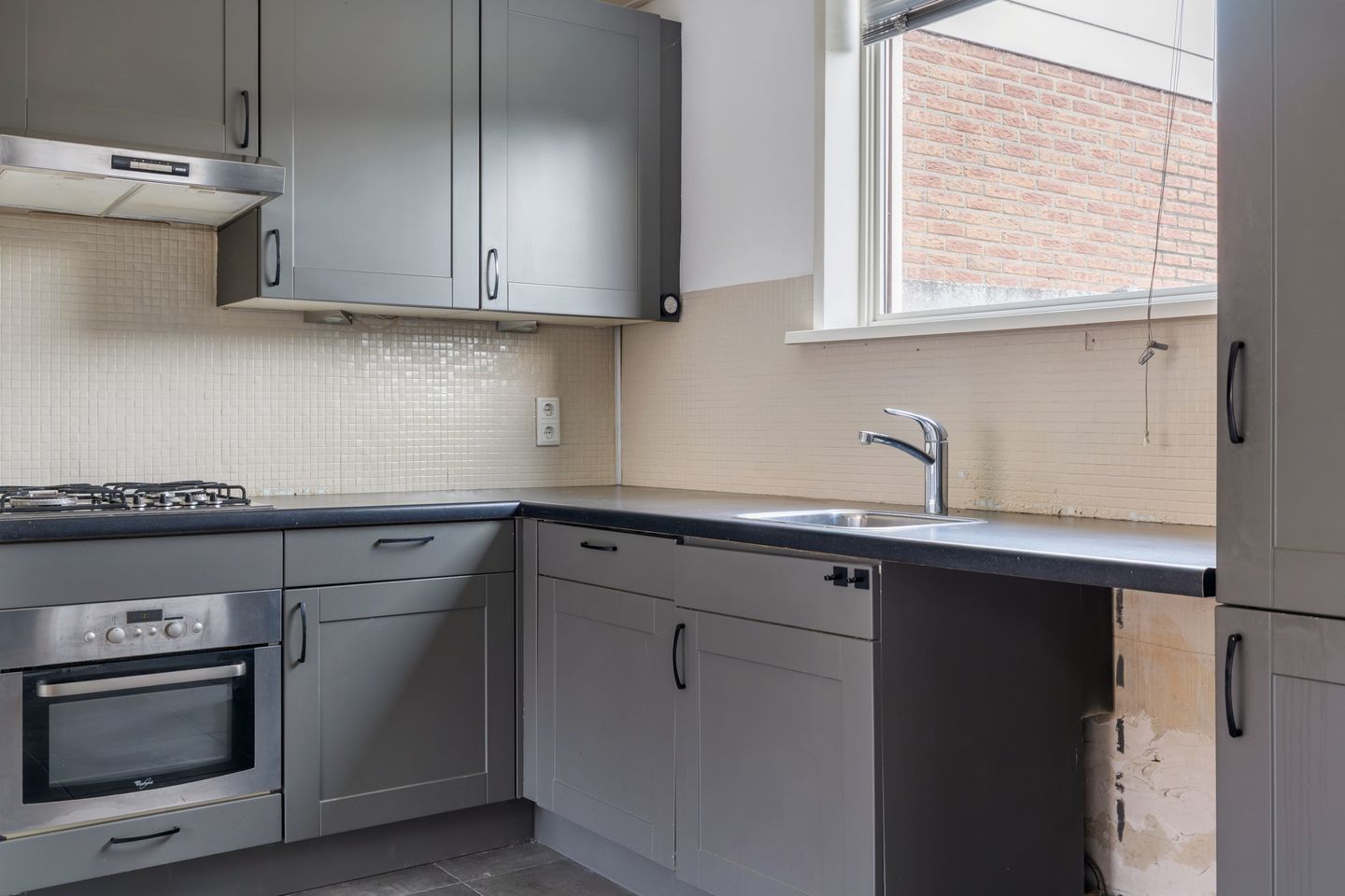 Photo 19 of van Limburg Stirumstraat 15