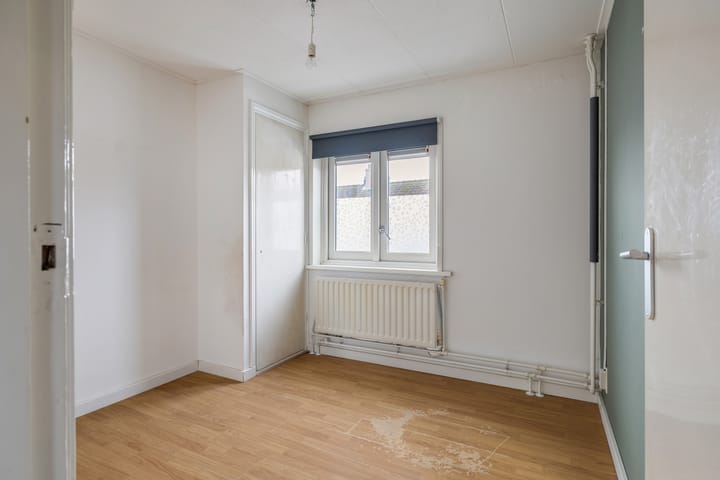 Foto 24 van van Limburg Stirumstraat 15