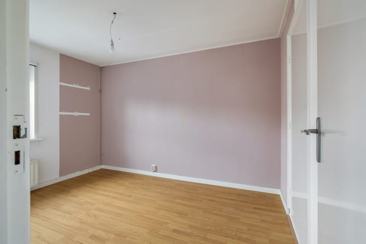 Foto 27 van van Limburg Stirumstraat 15