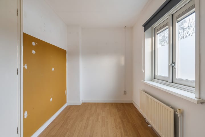 Foto 32 van van Limburg Stirumstraat 15