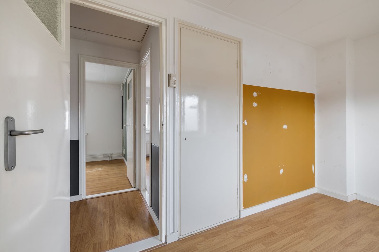 Photo 34 of van Limburg Stirumstraat 15