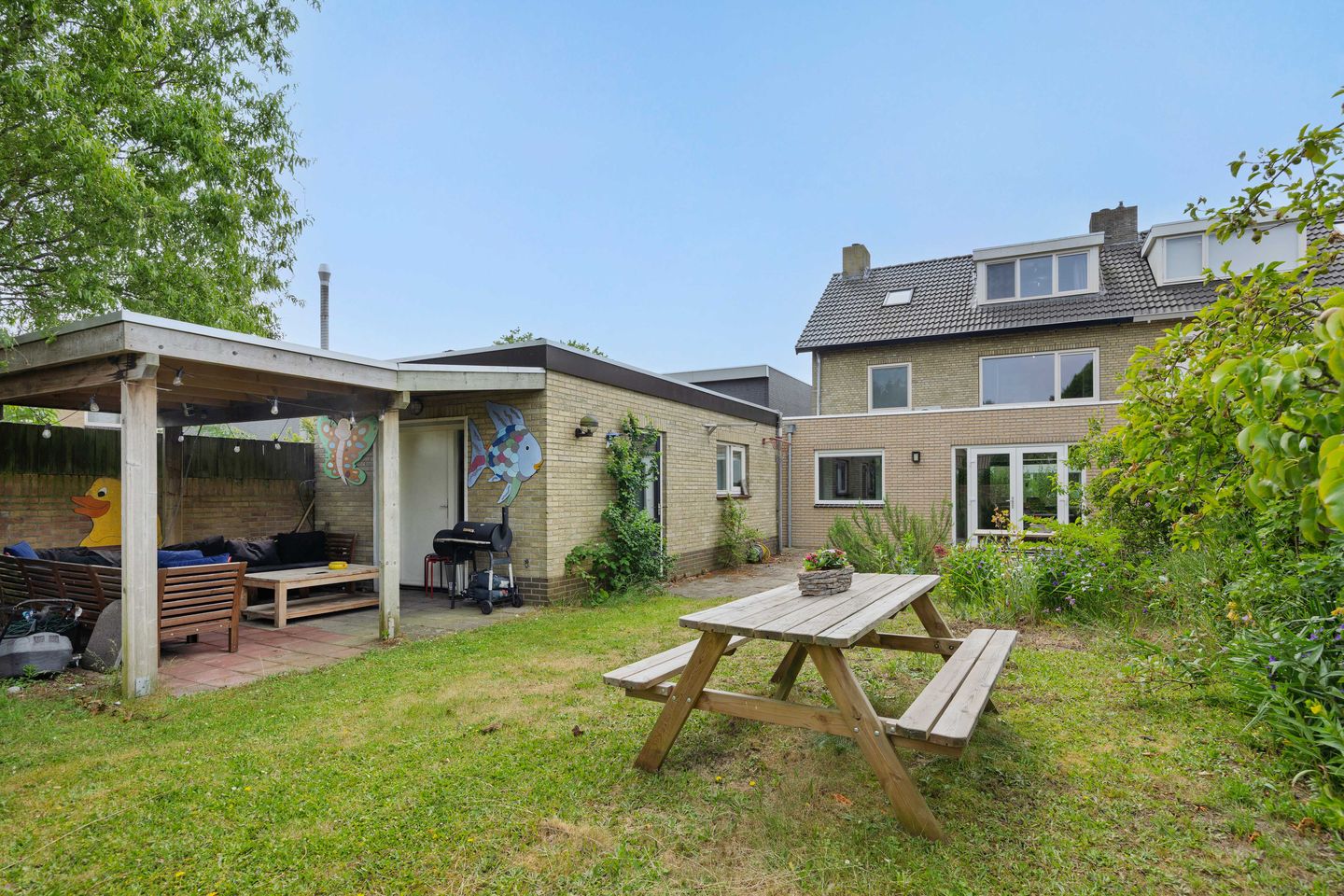 Foto 1 van Azaleastraat 3