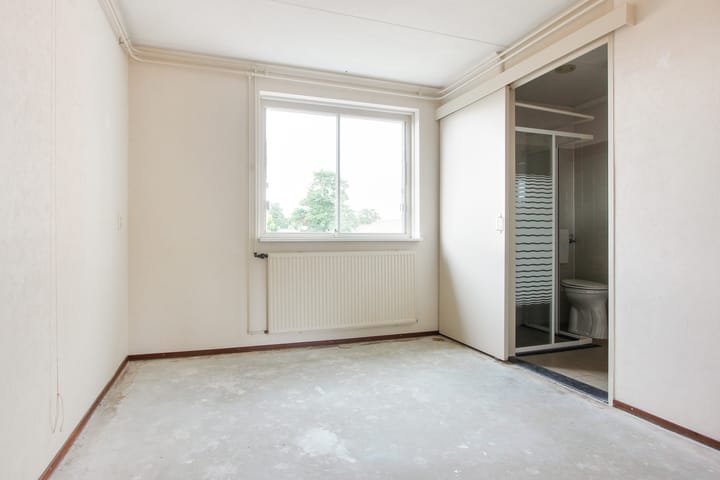 Photo 4 of Sint Antoniastraat 78