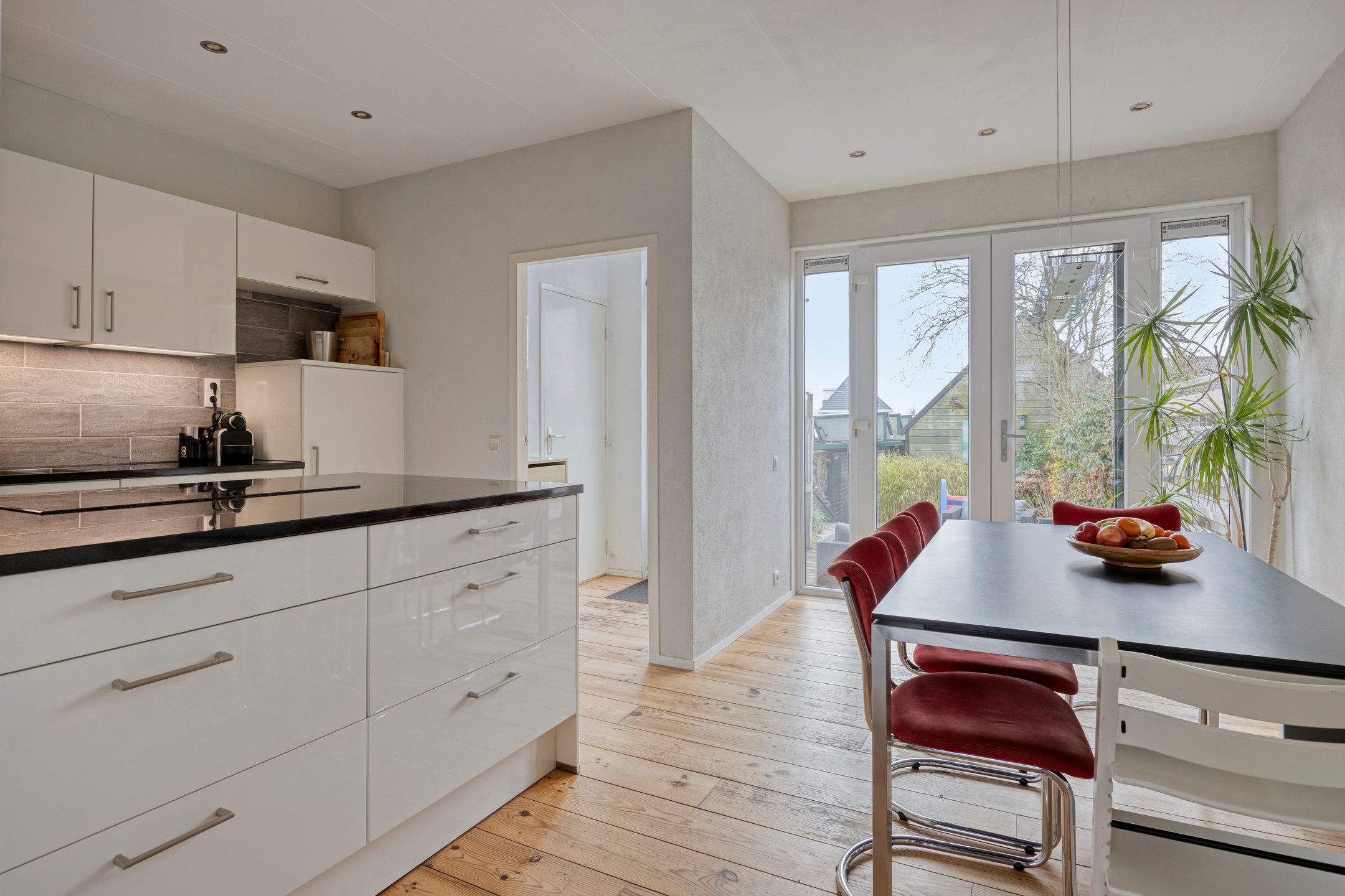 Photo 12 of Leeweg 28