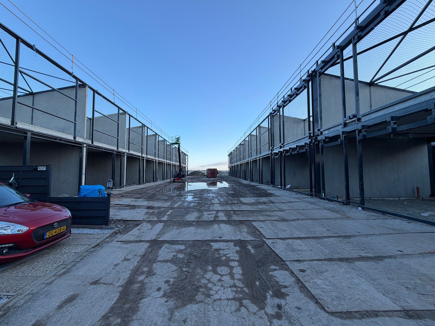 Bekijk foto 2 van Schipholweg 903-905