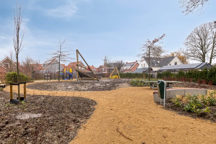 Foto 42 van Dokter Bernhardistraat 18