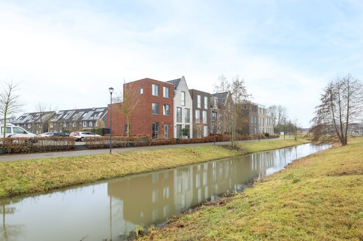 Foto 4 van Rivierloop 34