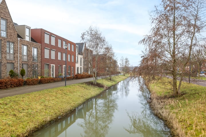 Foto 43 van Rivierloop 34