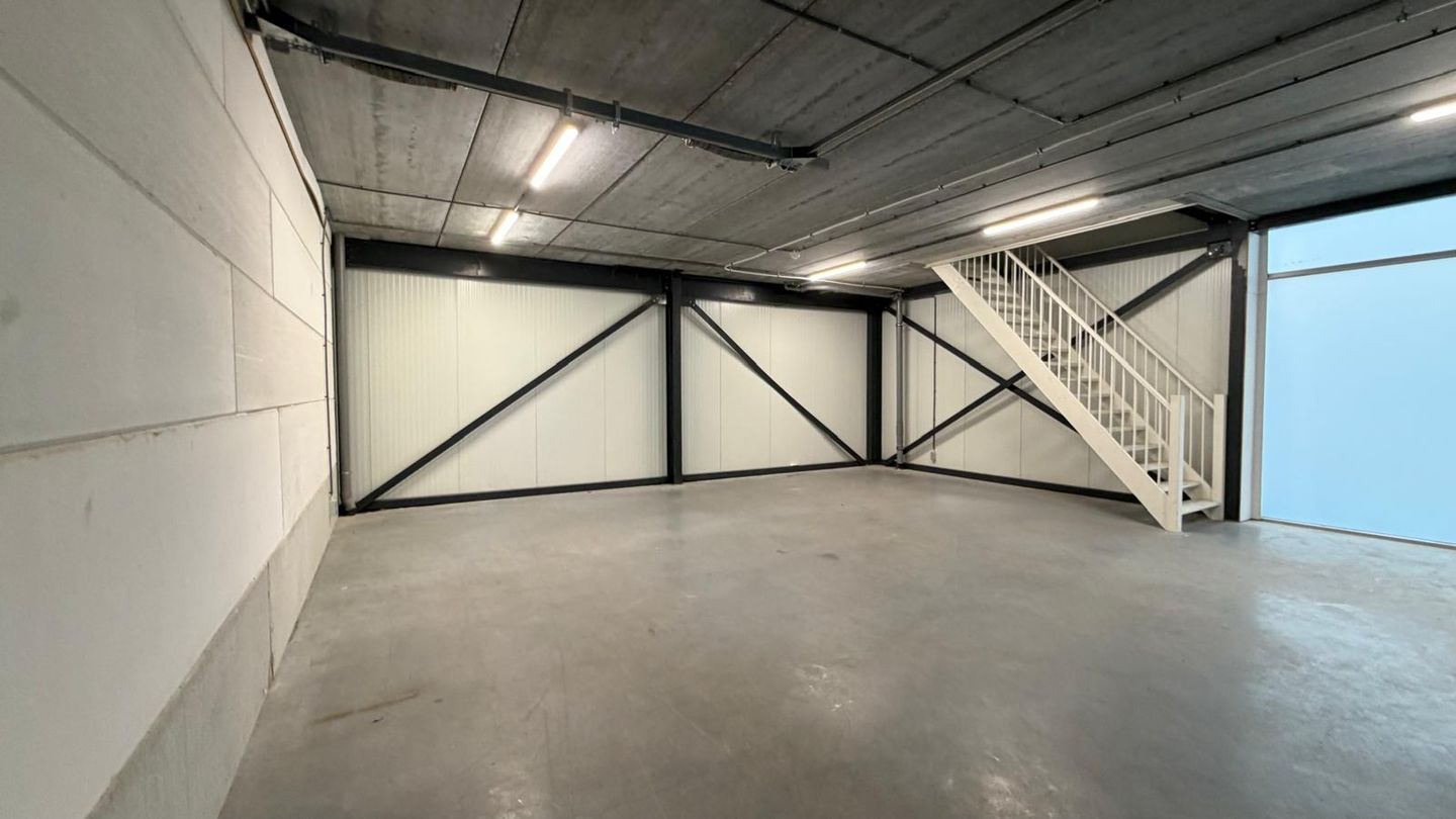 Bekijk foto 1 van Hybrideweg 181