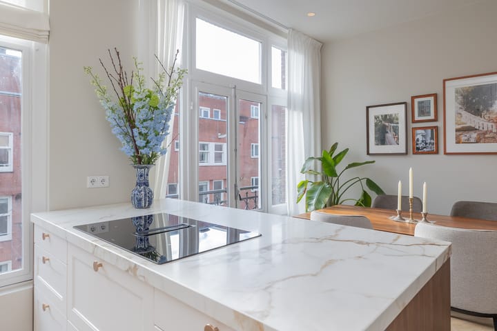 Foto 11 van Ruysdaelstraat 64-3