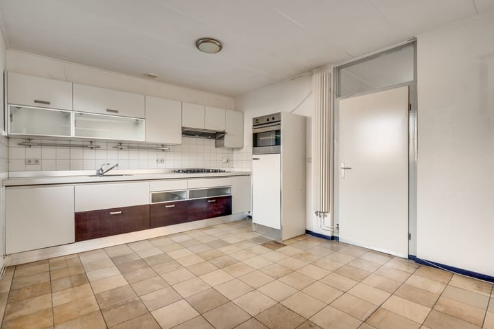 Photo 4 of Roggelstraat 25