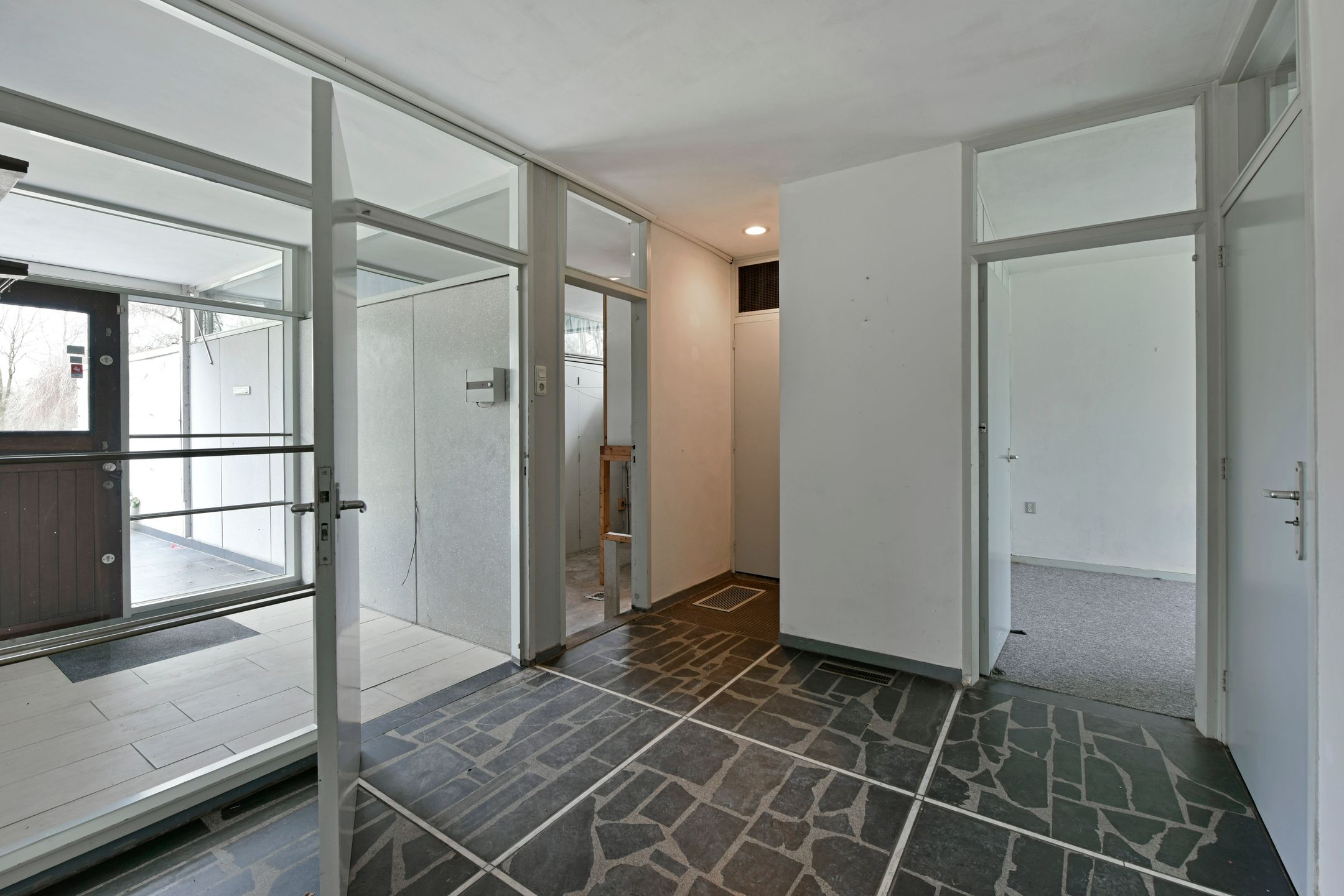 243.jpg?options=width=2160