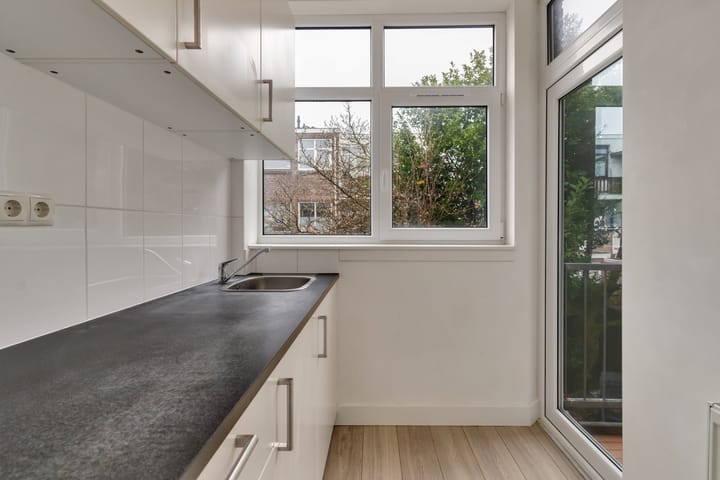 Foto 14 van Loosduinsekade 405