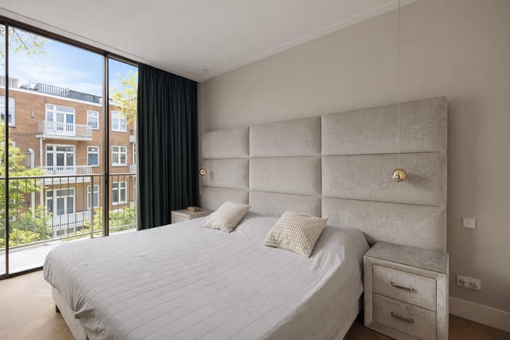 Photo 38 of Valeriusstraat 53