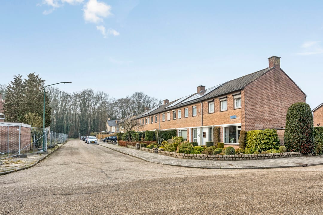 Photo 43 of Basilius van Bruggestraat 2