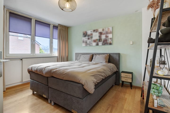 Foto 24 van Buizerdstraat 4