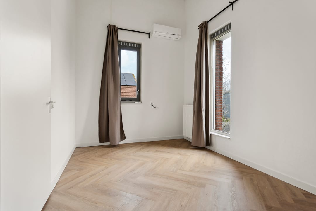 Photo 37 of W.M. Dudokstraat 10