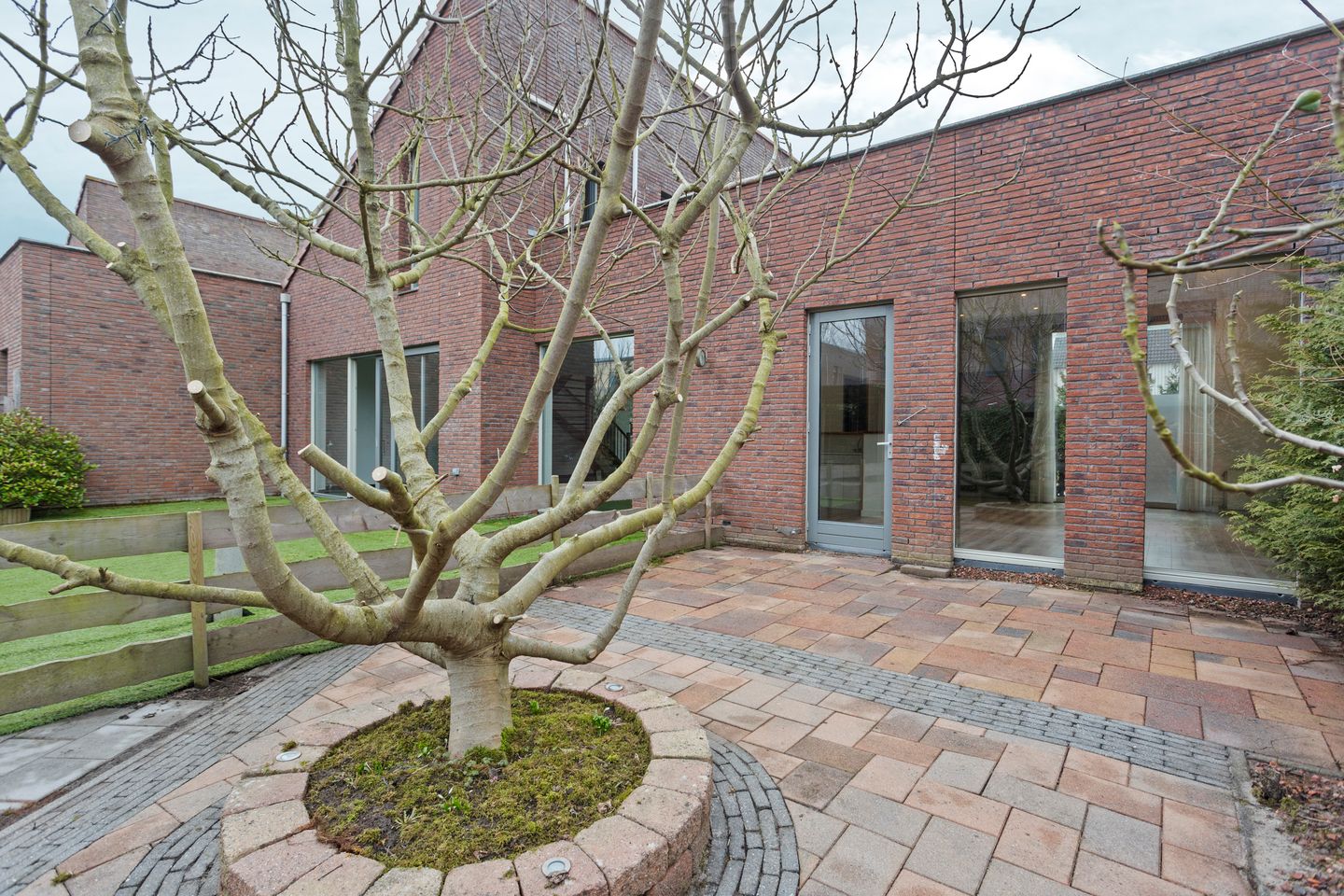 Photo 59 of W.M. Dudokstraat 10