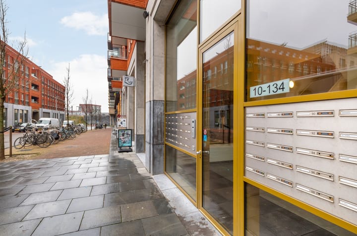 Photo 6 of Londenstraat 126