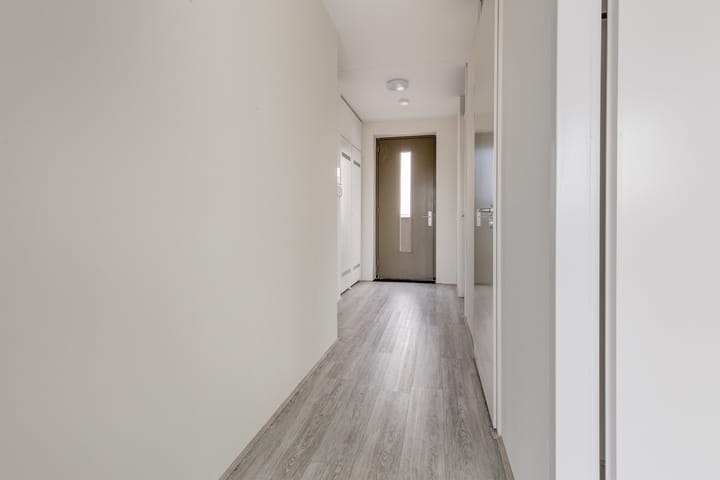 Photo 9 of Londenstraat 126