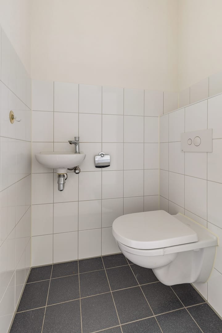 Photo 11 of Londenstraat 126