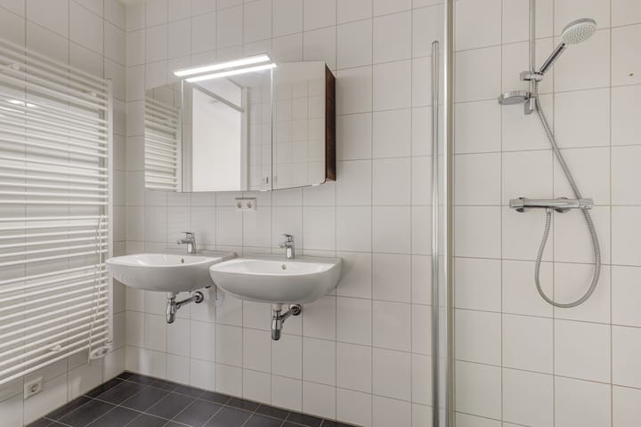 Photo 21 of Londenstraat 126