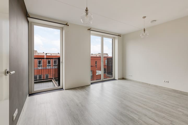 Photo 12 of Londenstraat 126