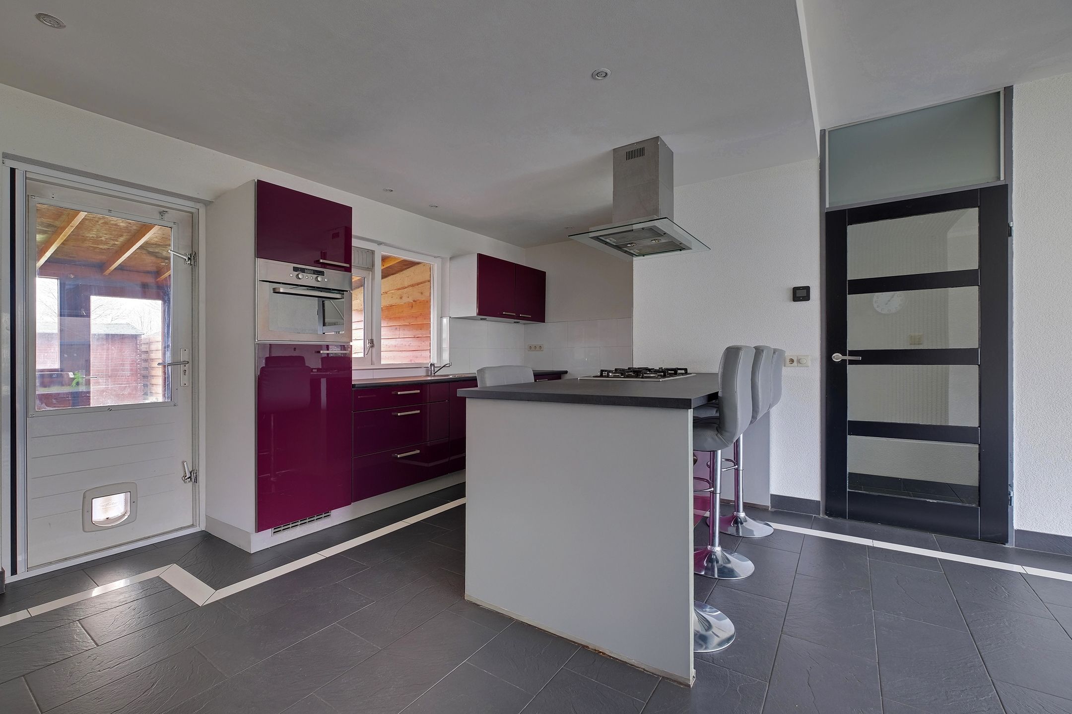 Photo 3 of De Leigraaf 73