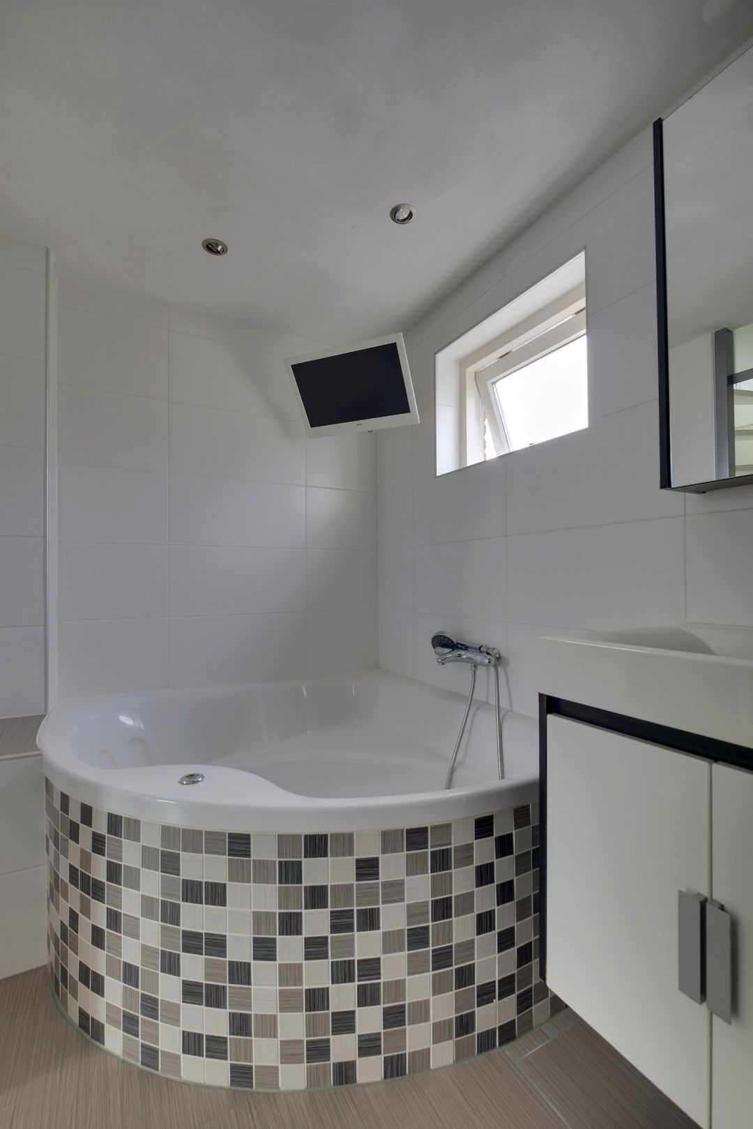 Photo 28 of De Leigraaf 73