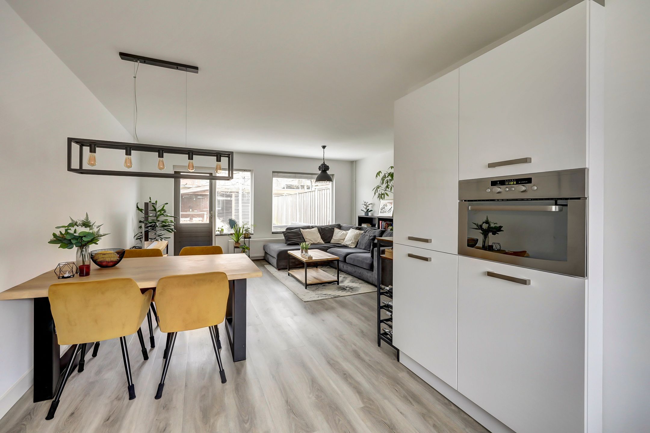 Photo 12 of Thomsonstraat 190