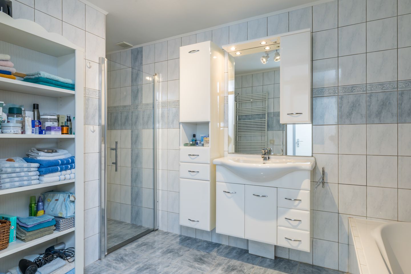 Foto 25 van Van Weerden Poelmanstraat 271