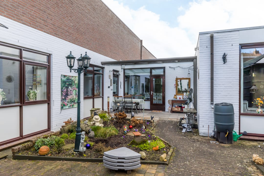 Foto 32 van Van Weerden Poelmanstraat 271