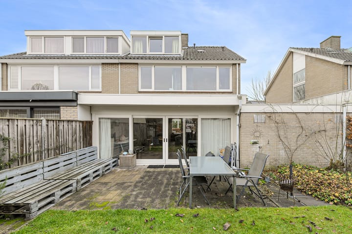 Foto 36 van Bachstraat 4