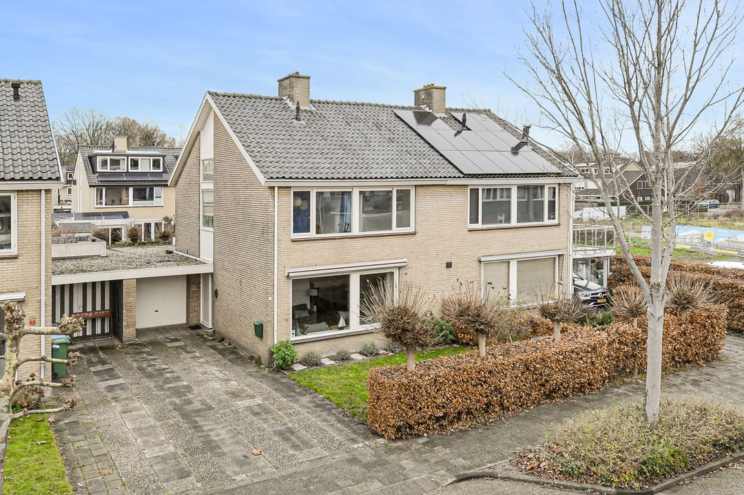 Foto 38 van Bachstraat 4