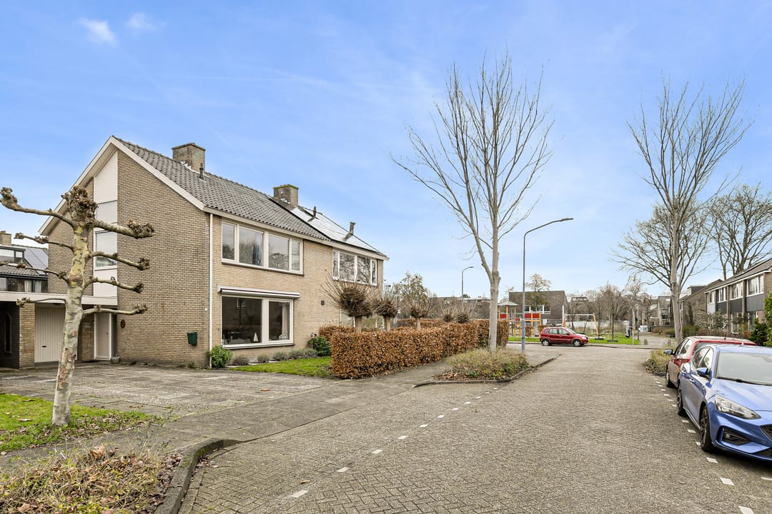 Foto 1 van Bachstraat 4