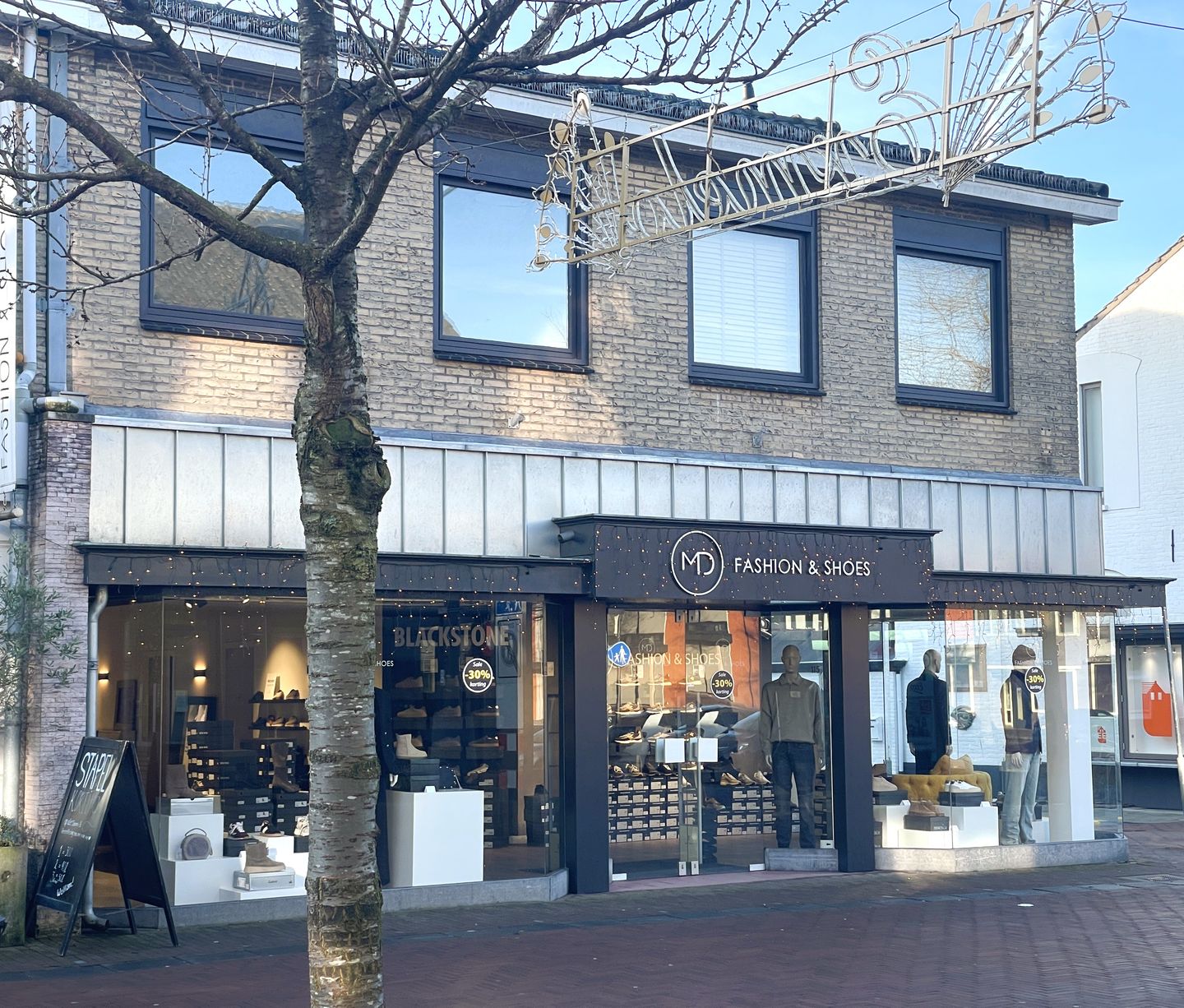 Bekijk foto 2 van Stationsstraat 115